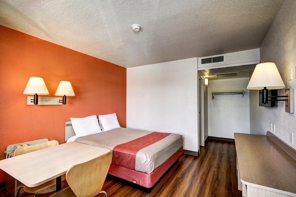 Motel 6 Wells Luaran gambar