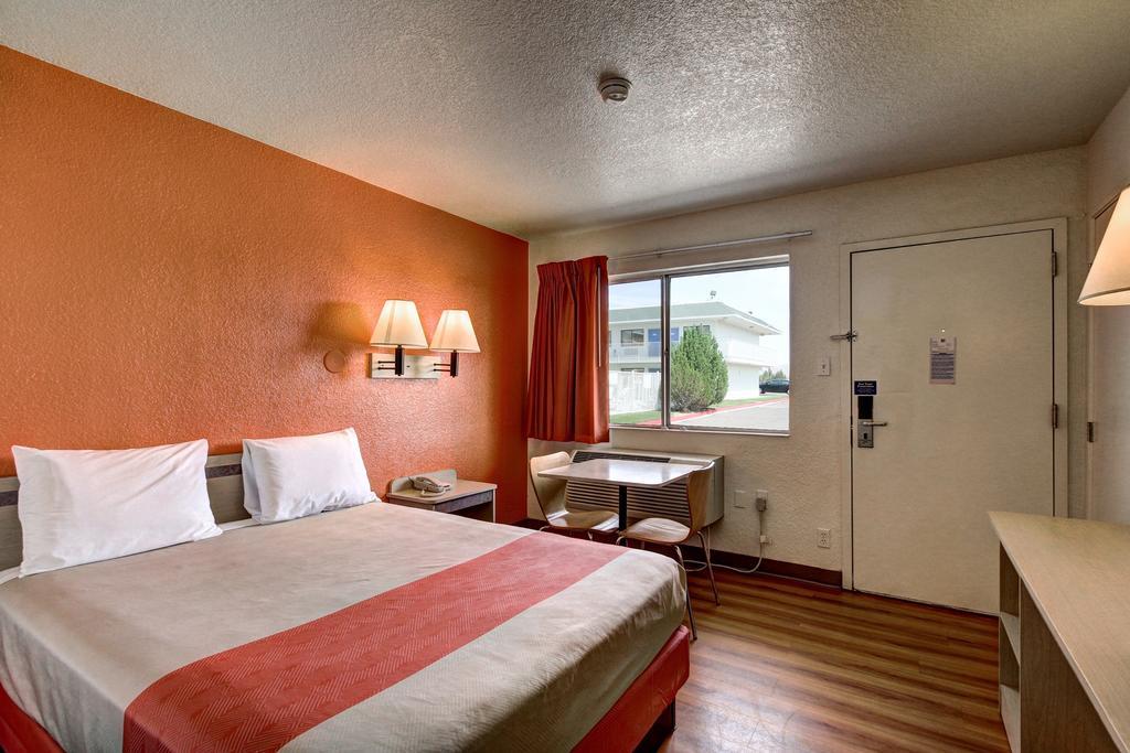 Motel 6 Wells Luaran gambar