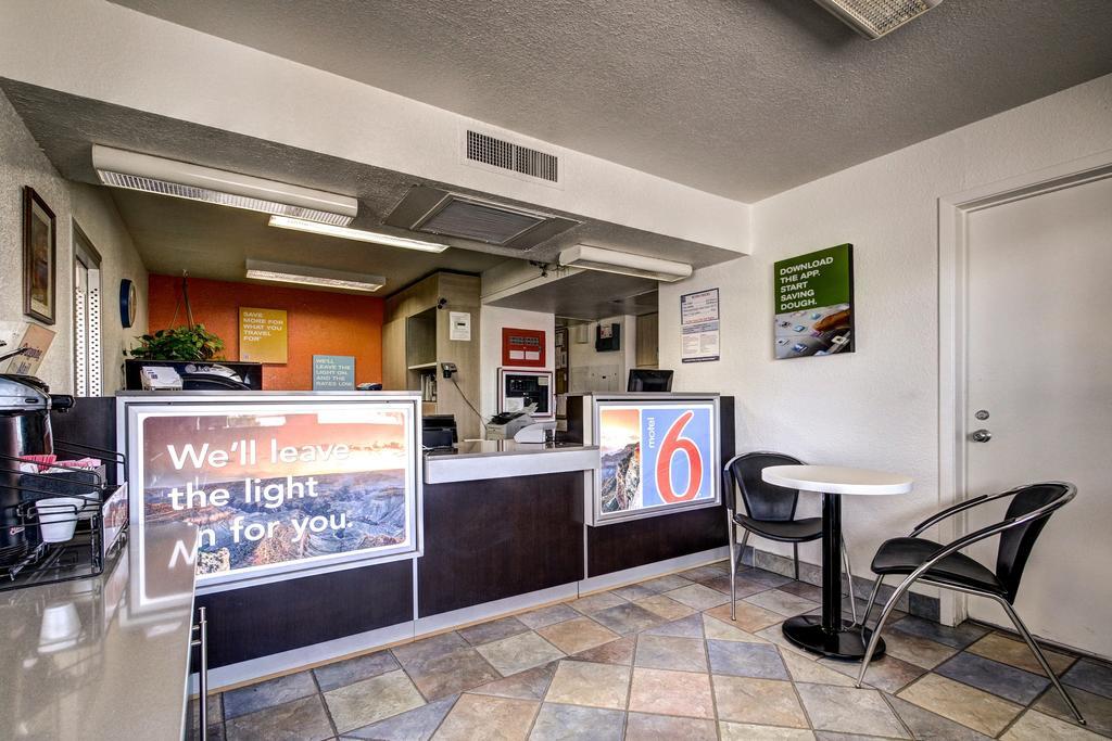 Motel 6 Wells Luaran gambar